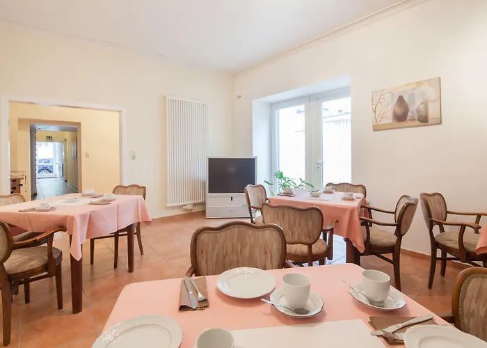 ヘルツォーク 3* デュッセルドルフ